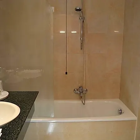 Due Leoni Hotel